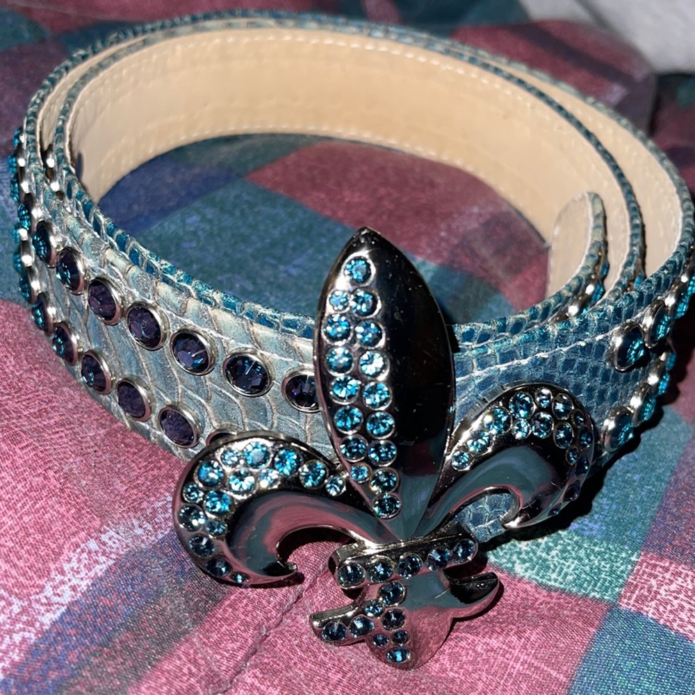 Rare b.b. simon belt you won’t find anywhere.